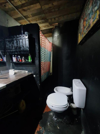 Bathroom, Hostel Juniors, Distrito Federal