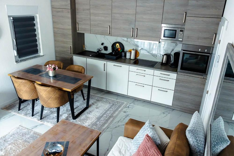 Others 4, Una deluxe home ELLA, Donji Lapac