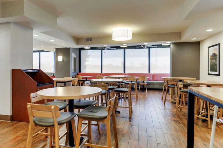 Food & Drinks 5, Drury Inn & Suites Marion, Williamson