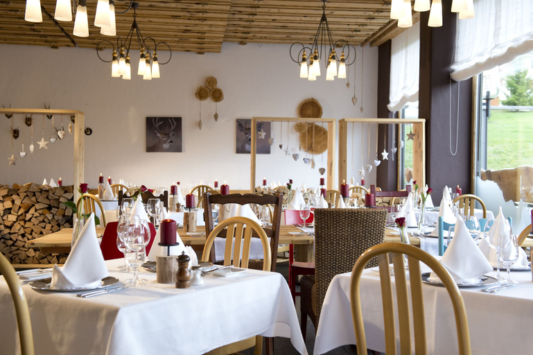 Food & Drinks 5, Chesa Surlej Hotel, Maloja