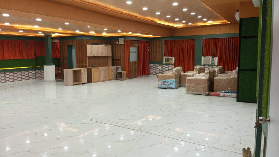 3, Hotel Paramveer, Muzaffarpur