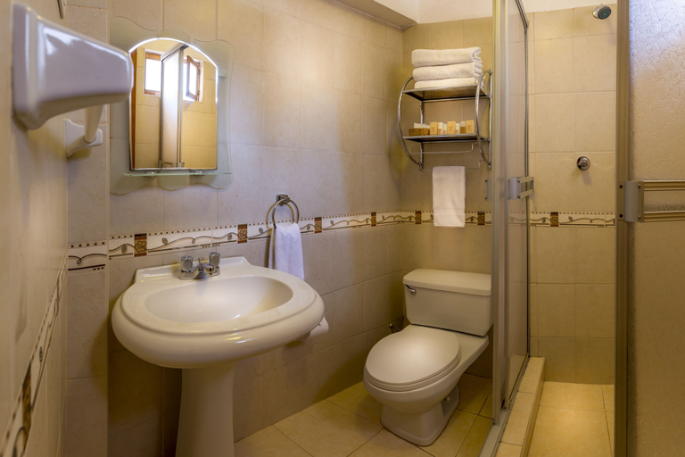 Bathroom 5, El Virrey by Katari, Cusco