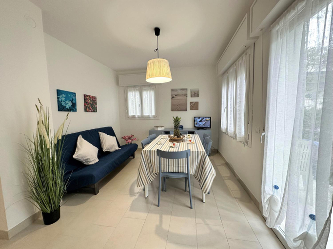 Others 3, Villa Nora, Udine