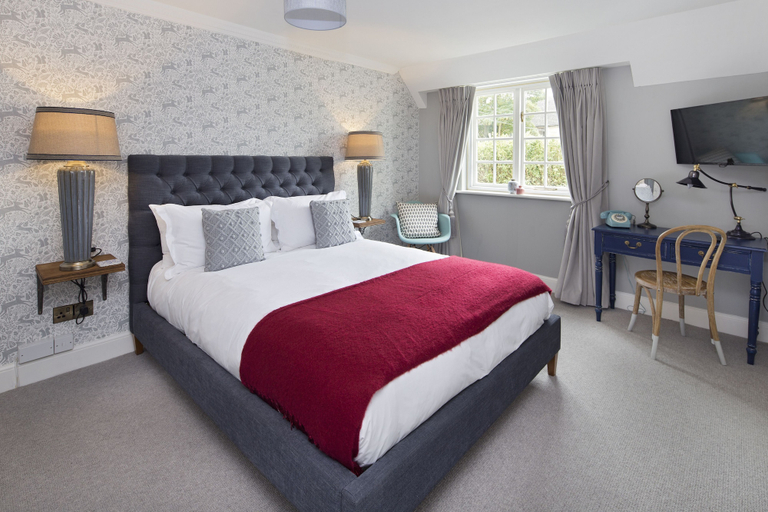 Bedroom 4, The Sheep on Sheep Street, Gloucestershire