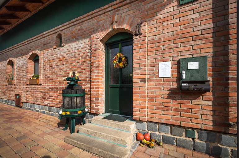 Others 4, Penzion Vinarstvi Tomanovi, Břeclav