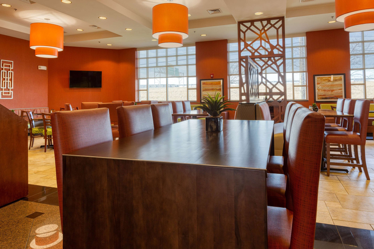 Food & Drinks 5, Drury Inn & Suites Indianapolis Northeast, Indianapolis
