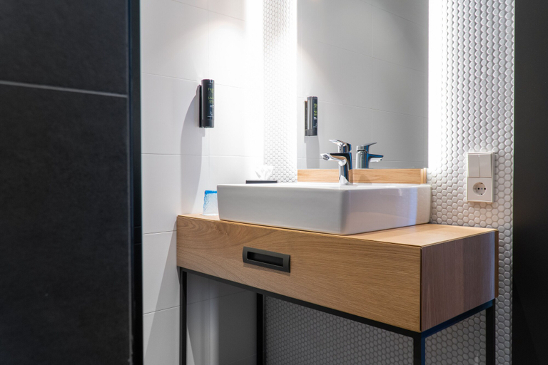 Bathroom 5, Akzent Hotel DÉJANIL, Region Hannover