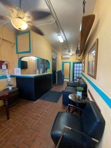 Public Area 3, Hoosville Hostel, Miami-Dade