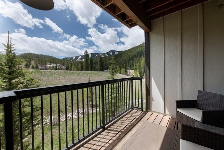 Balcony, Fraser Crossing/Founders Pointe, Condo - 1 Bedroom w/Kitchenette Premium Unit 4466, Grand