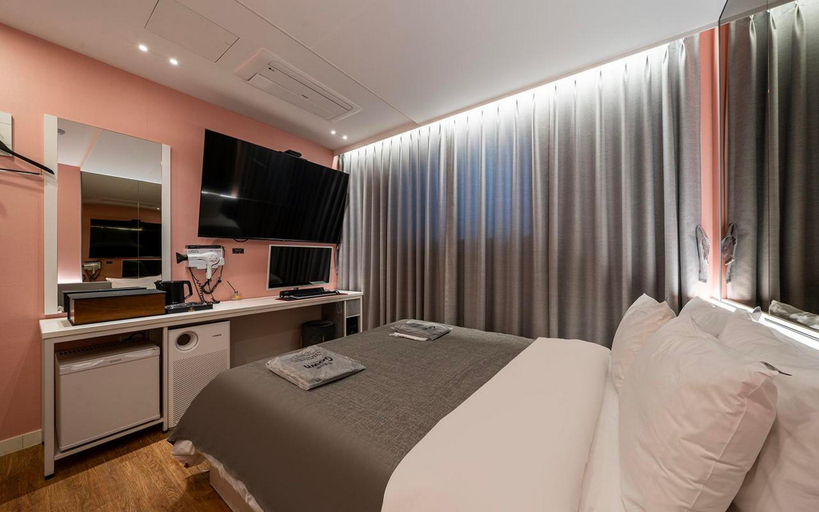 Bedroom 3, Gongju Lisena Hotel, Gongju