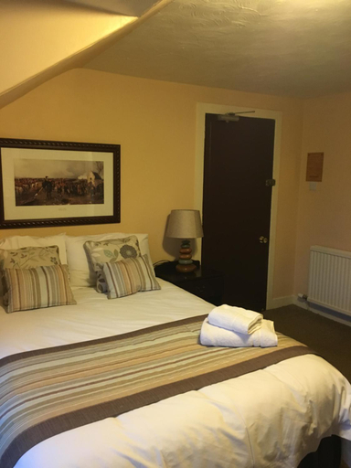 Bedroom 4, Crown Guest House, Aberdeen