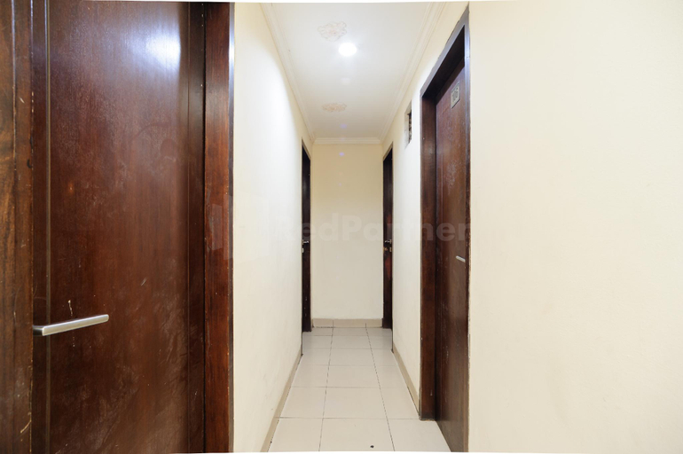 Public Area 1, Ariane Rooms RedPartner, West Jakarta
