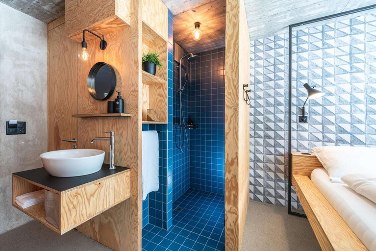 Bathroom 3, Riders Hotel, Surselva