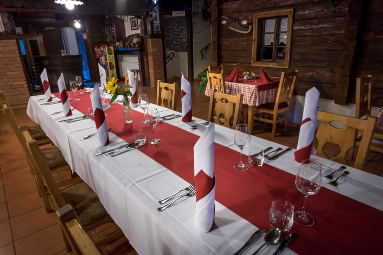 Food & Drinks 3, Hotel in restavracija Pod Roglo, Zrece