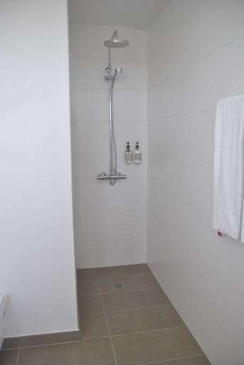 Bathroom 2, Hotel VANDret, Hjørring