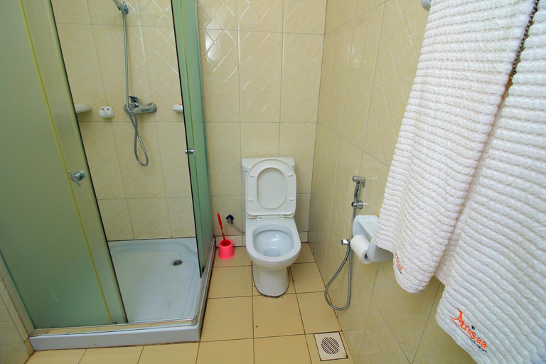 Bathroom 4, Al Nisaa Hotel and Spa, Jinja