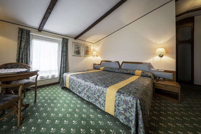 Bedroom 3, Hotel Elena, Aosta