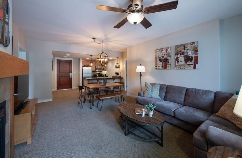Living room, Ski Condo with Mountain and Resort View - Fraser Crossing/Founders Pointe Select-Rated 4457, Grand