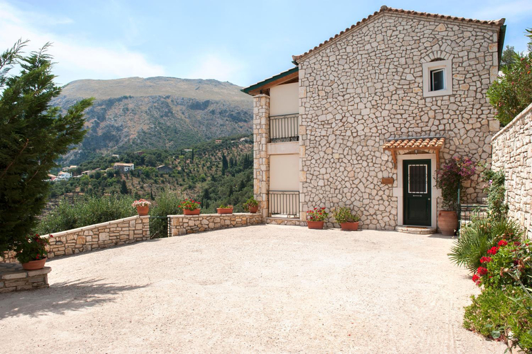 Entrance, villa Marianthi, Ionian Islands