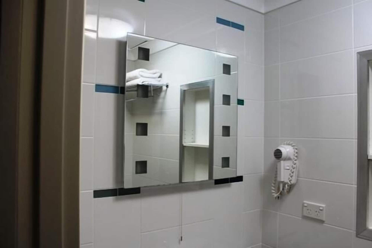 Bathroom 4, Korora Bay Village Resort, Coffs Harbour - Pt A