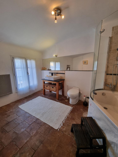Bathroom, Belle chambre dans maison de charme, Aude