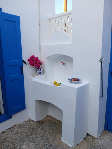 Bathroom 4, Angelica's, South Aegean