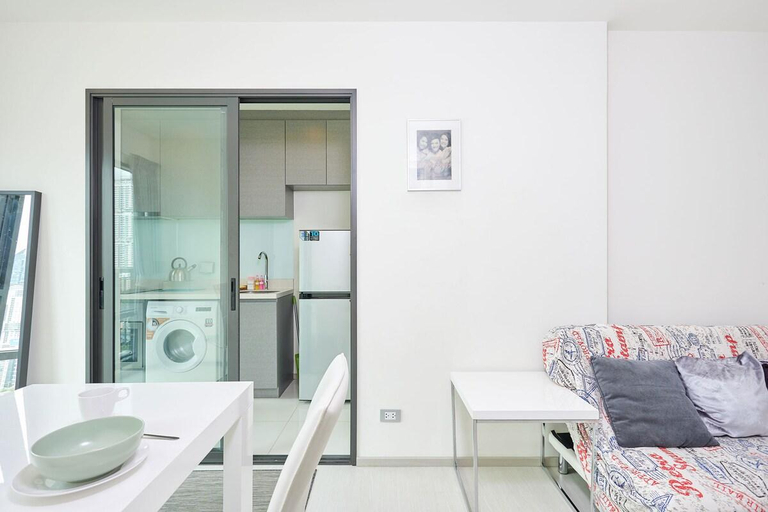 Others 5, 5mins walk to BTS Thonglor; easy access 1-bedroom, Wattana