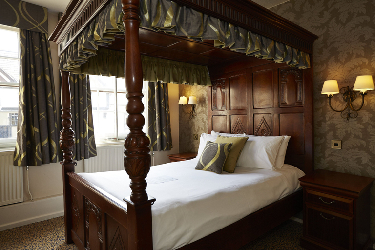 Bedroom 2, Ye Olde Talbot Worcester by Greene King Inns, Worcestershire