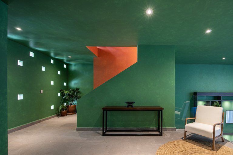 Living area 3, Downtown Luxury 5BR Home Rooftop Views, Allende