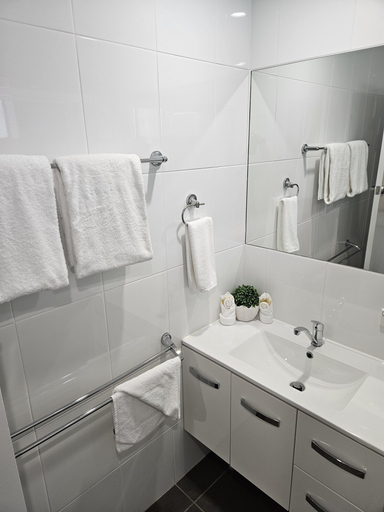 Bathroom 5, Ballina Colonial Motel, Ballina