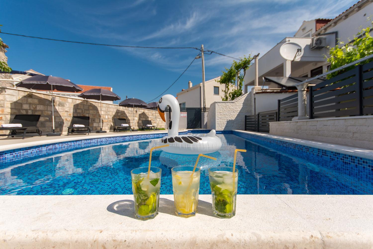 Sport & Beauty 2, Green Hill Two Bedroom Apartment, Dubrovnik