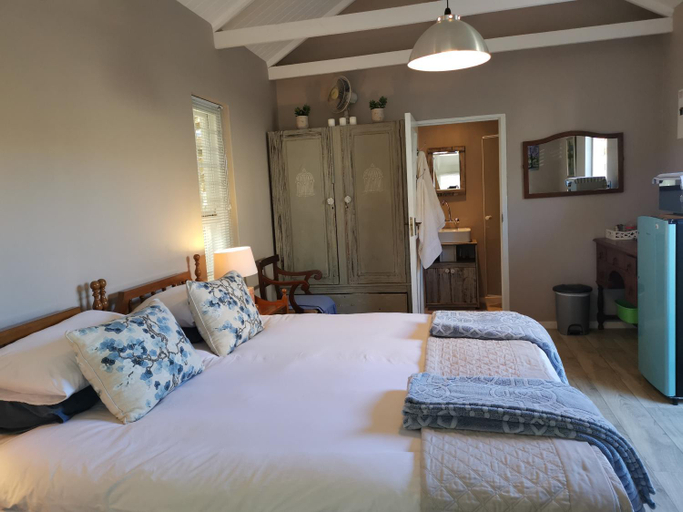 Others 5, 30 Oak Street, Overberg