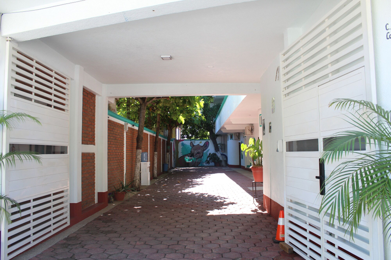 Others 4, Hotel Gamito, Dist. Pochutla