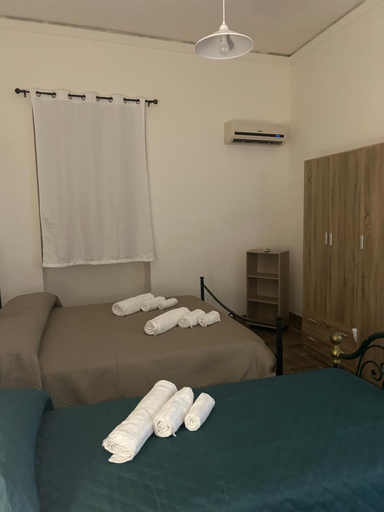 Bedroom 3, Al Vespro, Palermo