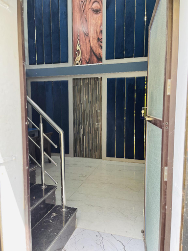 Others 2, MK Homestay, Ujjain