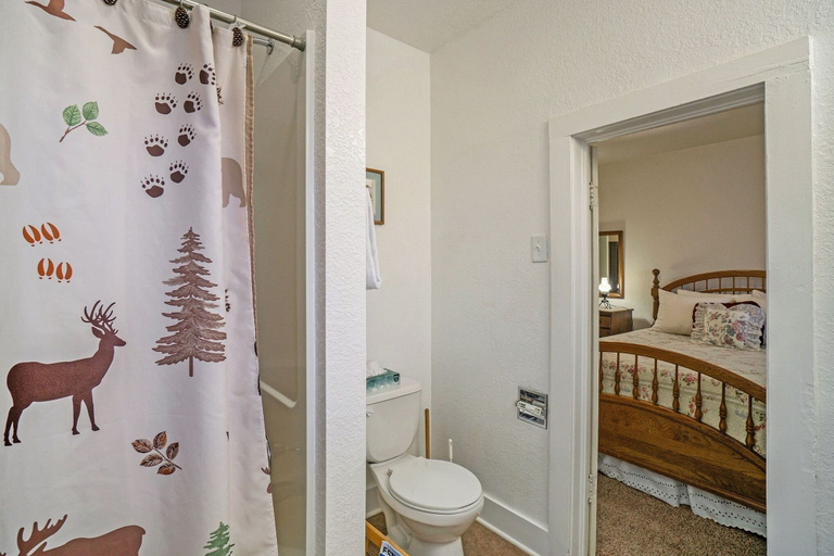 Bathroom 5, O'deer Cabin - Pet Friendly - Estes Park -- Ev#3241 2 Bedroom Cabin by RedAwning, Larimer