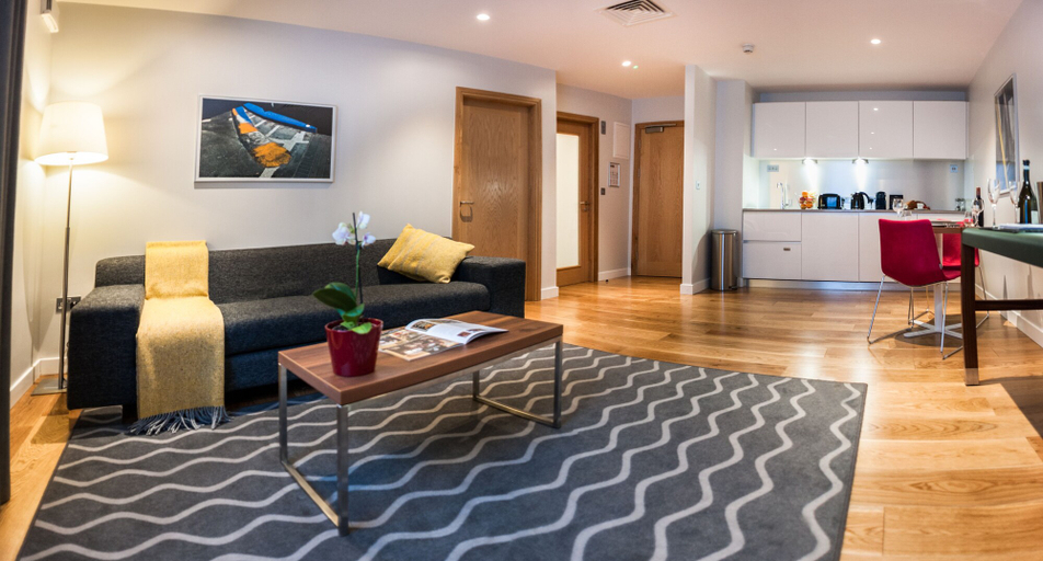 Living area 2, Premier Suites Dublin Leeson Street, Dublin
