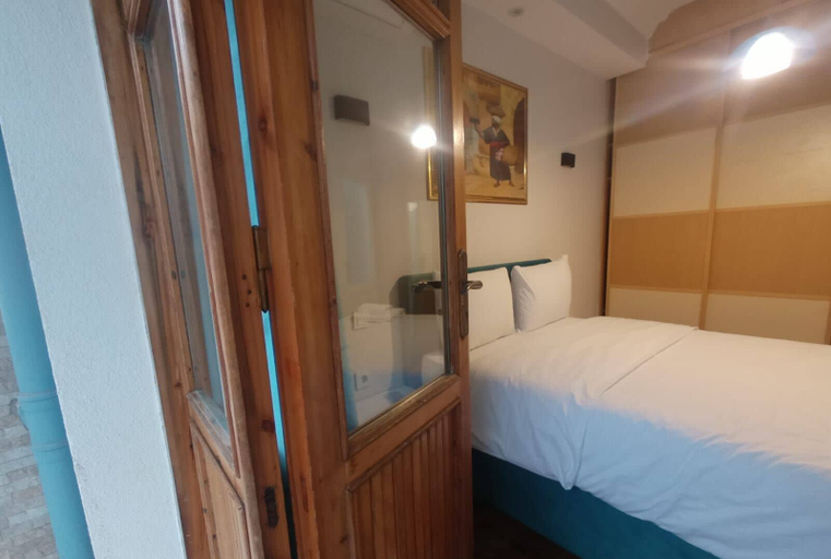 Bedroom 2, Buyukada Cinar Hotel, Adalar
