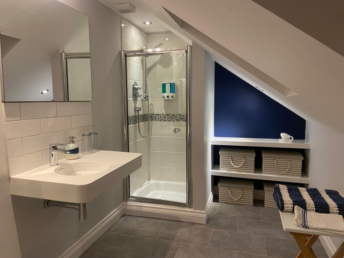 Bathroom 2, Rosenn Teyr, Cornwall