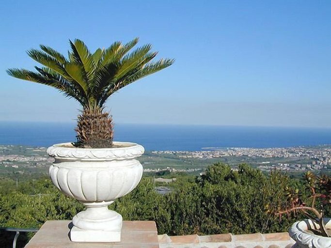 Balcony view, Il Ciliegio dell'Etna, Catania