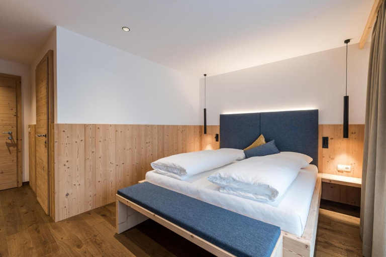 Bedroom 4, Anewandter Historic Hotel, Bolzano