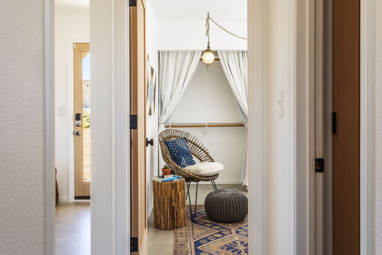 Interior 4, Twilight Terrace - Relax In Style 2 Bedroom Home by RedAwning, San Bernardino