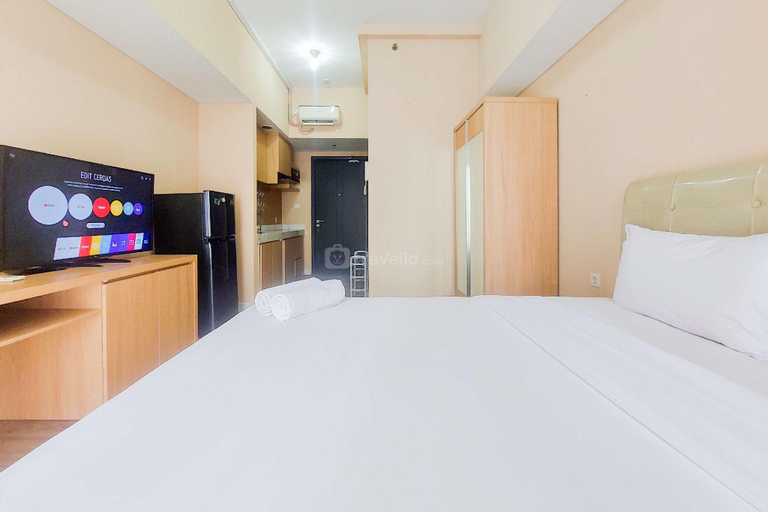 Bedroom, Well and Cozy Studio Casa de Parco By Travelio, Tangerang