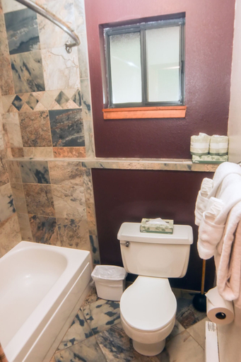 Bathroom 3, Timber Creek Chalets: 6 1 Bedroom Chalet, Larimer