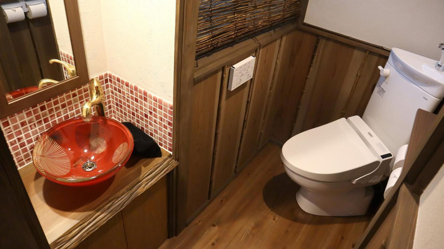 Bathroom 3, Shukubo Kakurinbo, Minobu