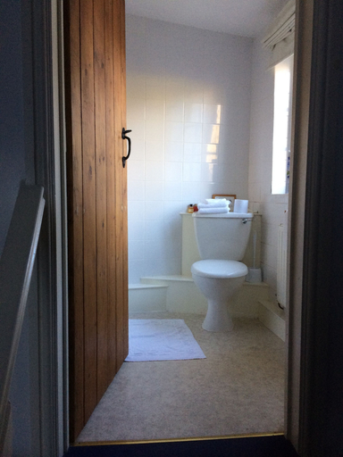 Bathroom 3, White Horse Inn Clun, Shropshire