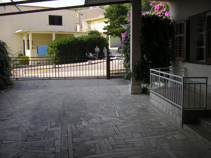 Others 4, Apartmani Ana, Baška Voda