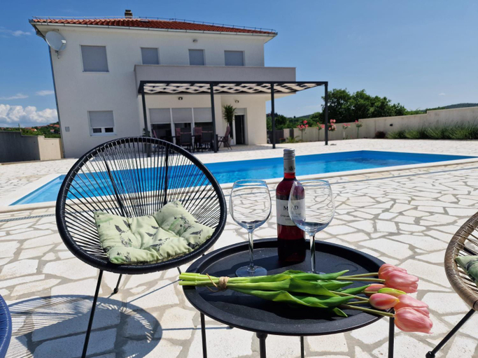 Swimming pool 3, Villa Lidija ZadarVillas, Polača