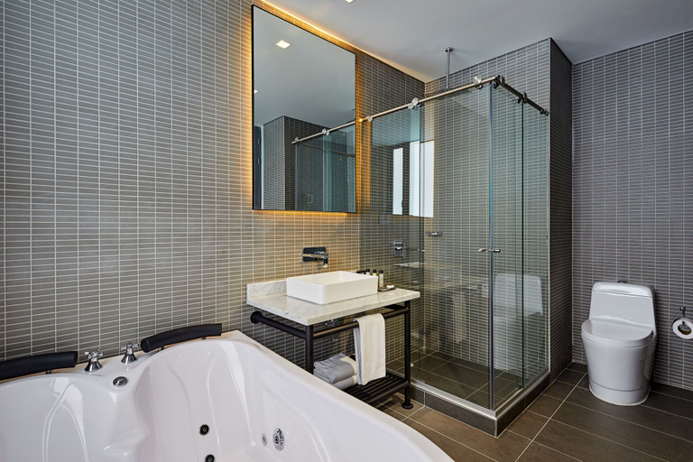 Bathroom 3, 14 Urban Hotel, Medellín
