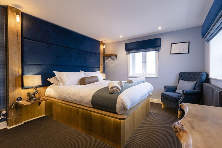 Bedroom 2, The World Famous Tan Hill Inn, North Yorkshire